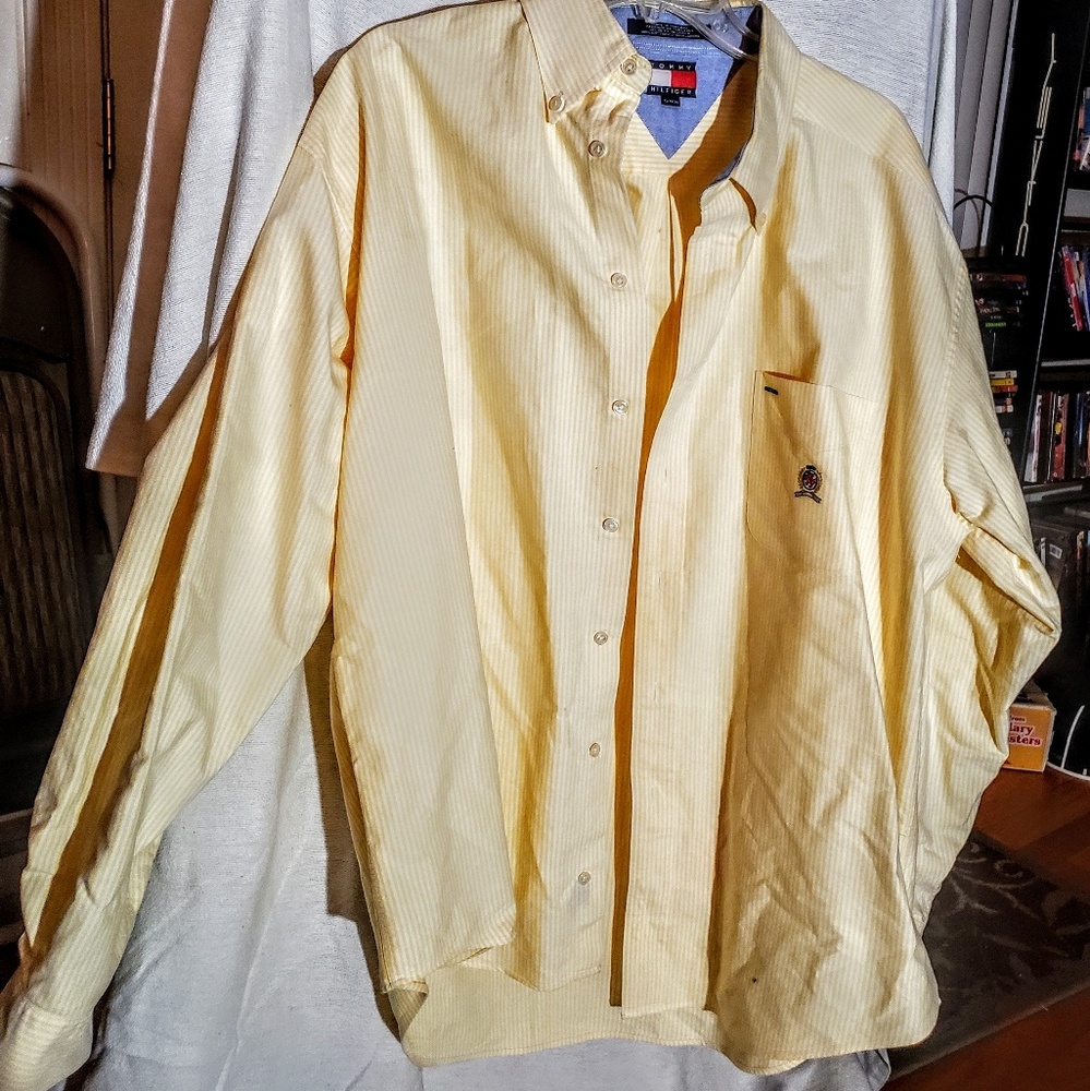 Tommy Hilfiger vi th 90s dress shirt